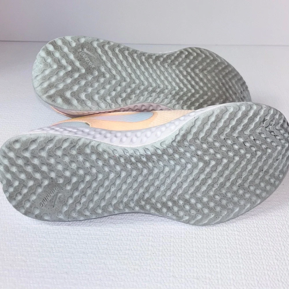 Nike Revolution 5 Peach Blue Iridescent Kids Running Shoes Sneakers Girl Size 4Y